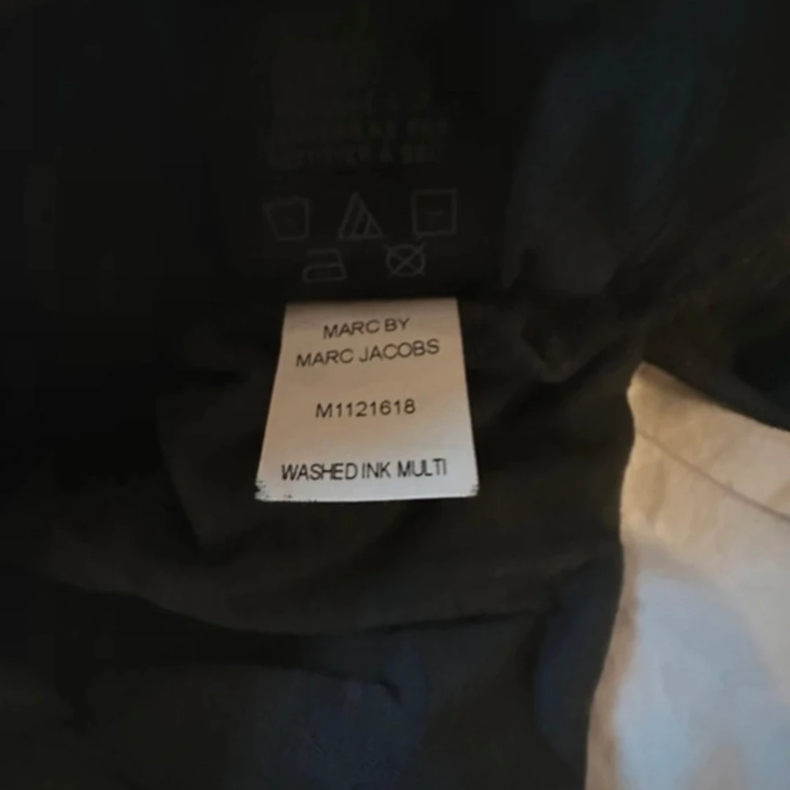 Mörkgrå linne från Marc by Marc Jacobs - 3