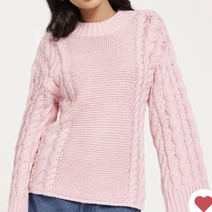 rosa stickad - säljer denna stickade från Gina Tricot då den inte kommer till användning.