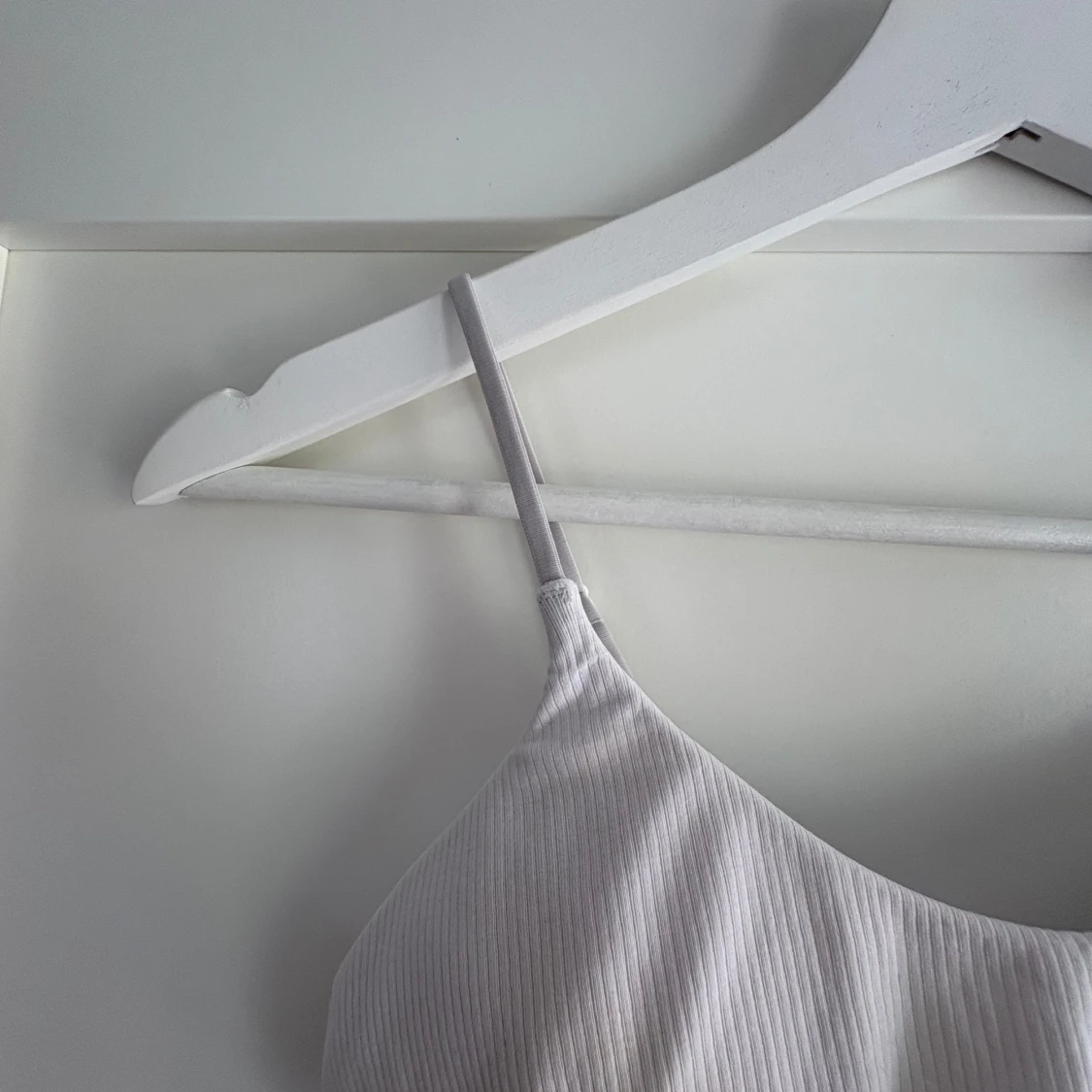 Vit ribbad bralette - 1