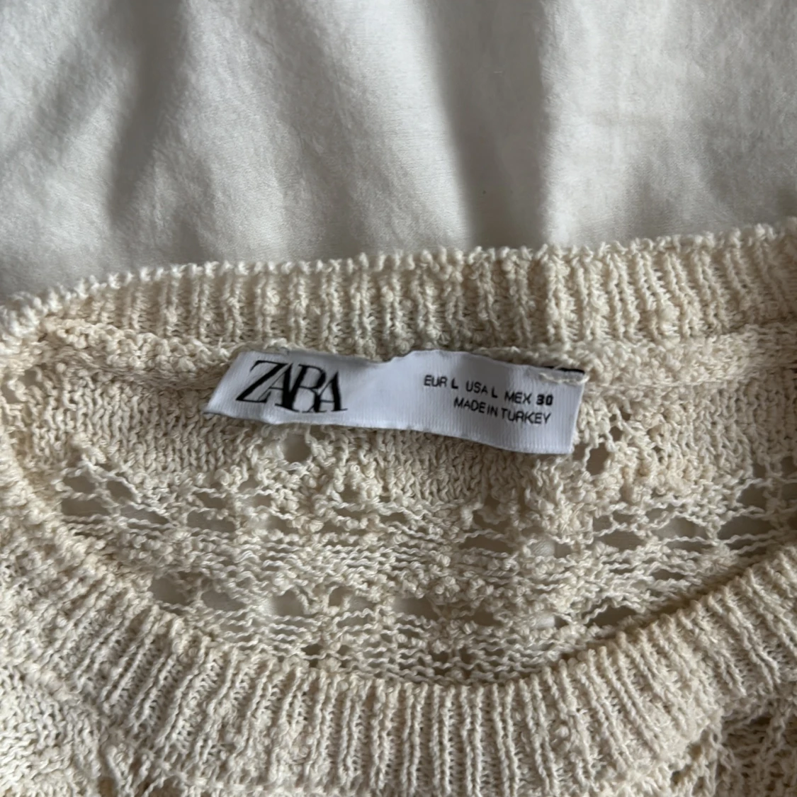 Beige stickad topp från Zara - 3
