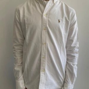 Ralph lauren skjorta  - Ralph lauren skjorta | Skick: 9/10 | Storlek: S | Först till kvarn!