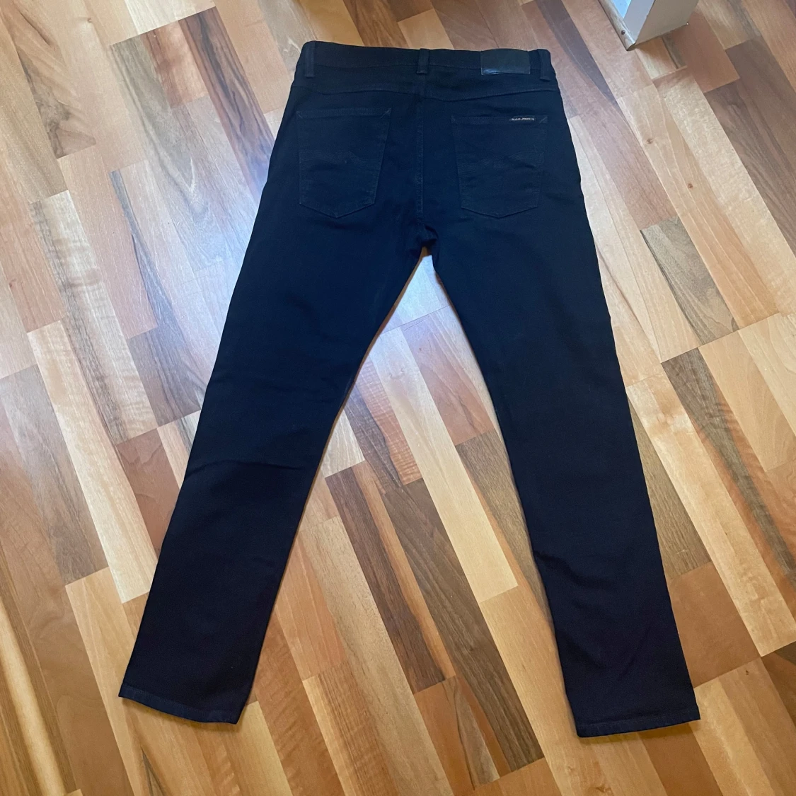 Svarta jeans nudie  - 1