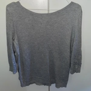 Tröja  - Jättefin oanvänd trekvartsärm tröja ifrån Only! Hör gärna av er vid frågor/intresse