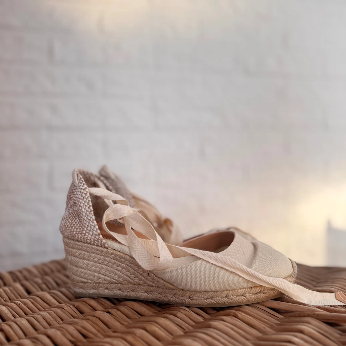 Castaner kilklackar med knytband - 1