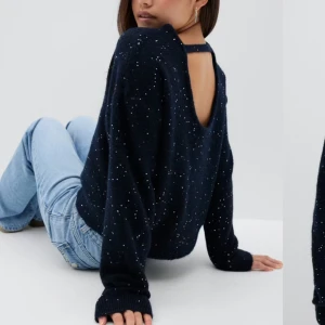 Glittrig stickad tröja  - Superfin glittrig tröja ifrån Gina Young i strl 170 vilket motsvarar S ungefär. Använd runt 5 gånger så inga defekter🩷