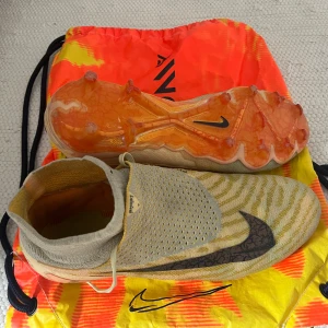Nike phantom gx - Säljer dessa då ja ej spelar längre super sköna skor även ett par limited edition som ej produceras längre hör av er vid frågor 