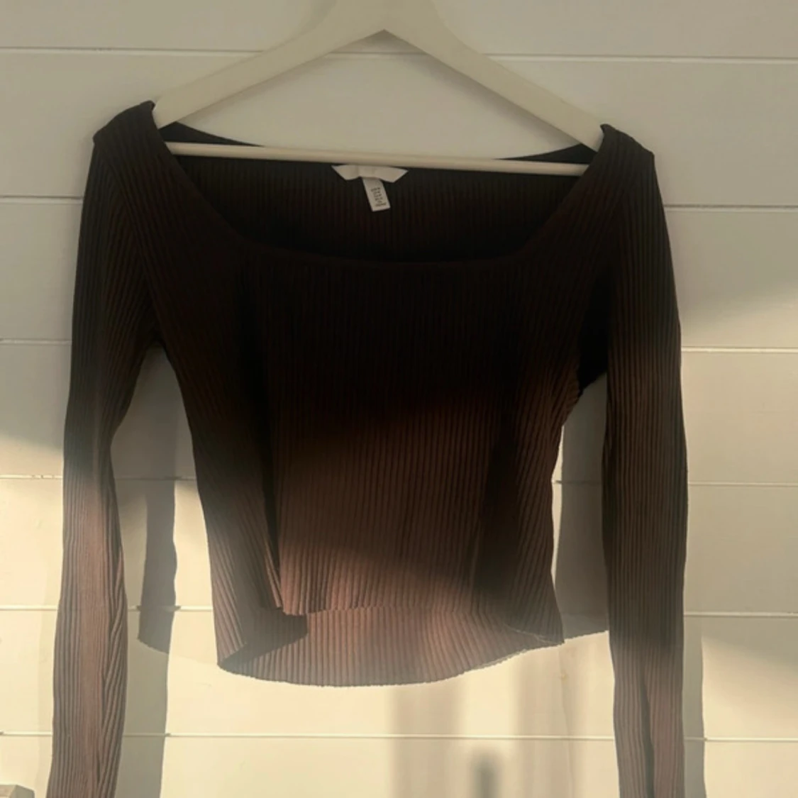 Brun ribbad långärmad topp H&M