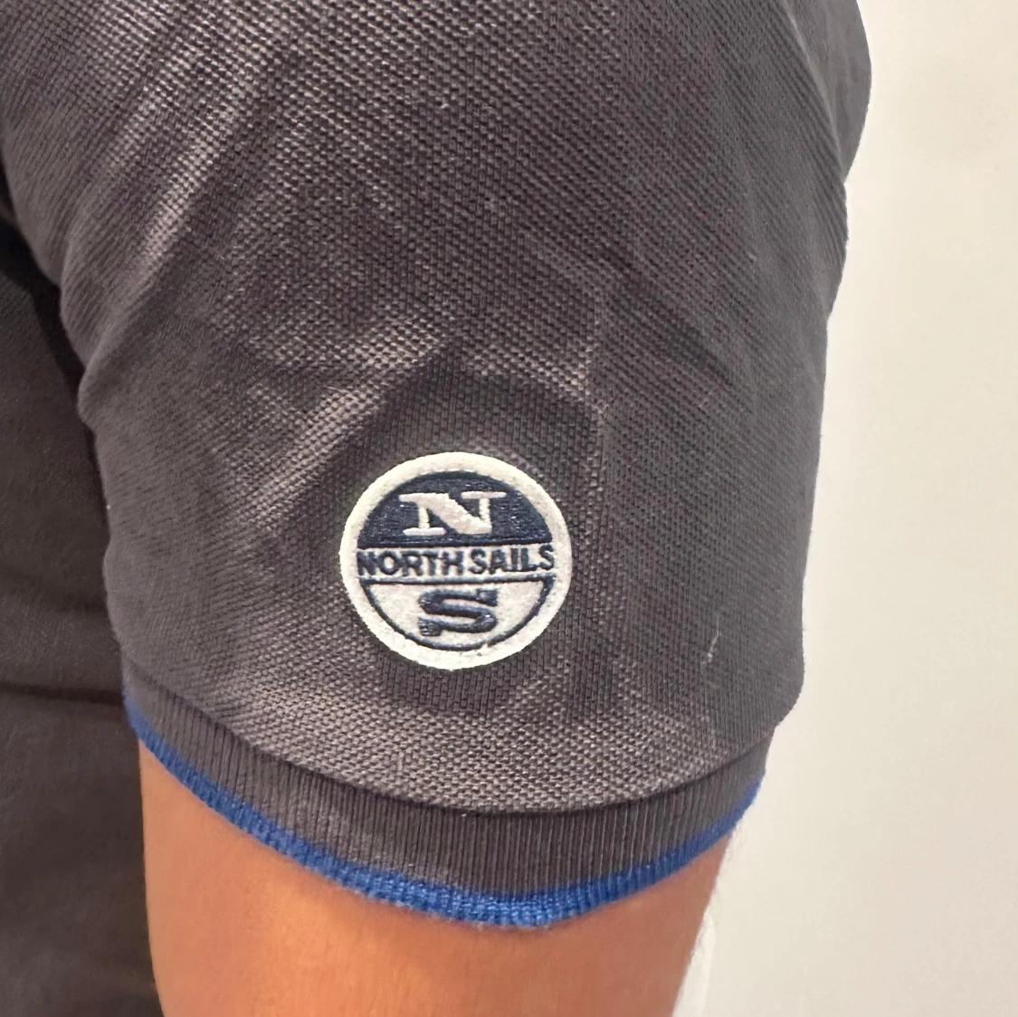 Mörkgrå pikétröja från North Sails - 2