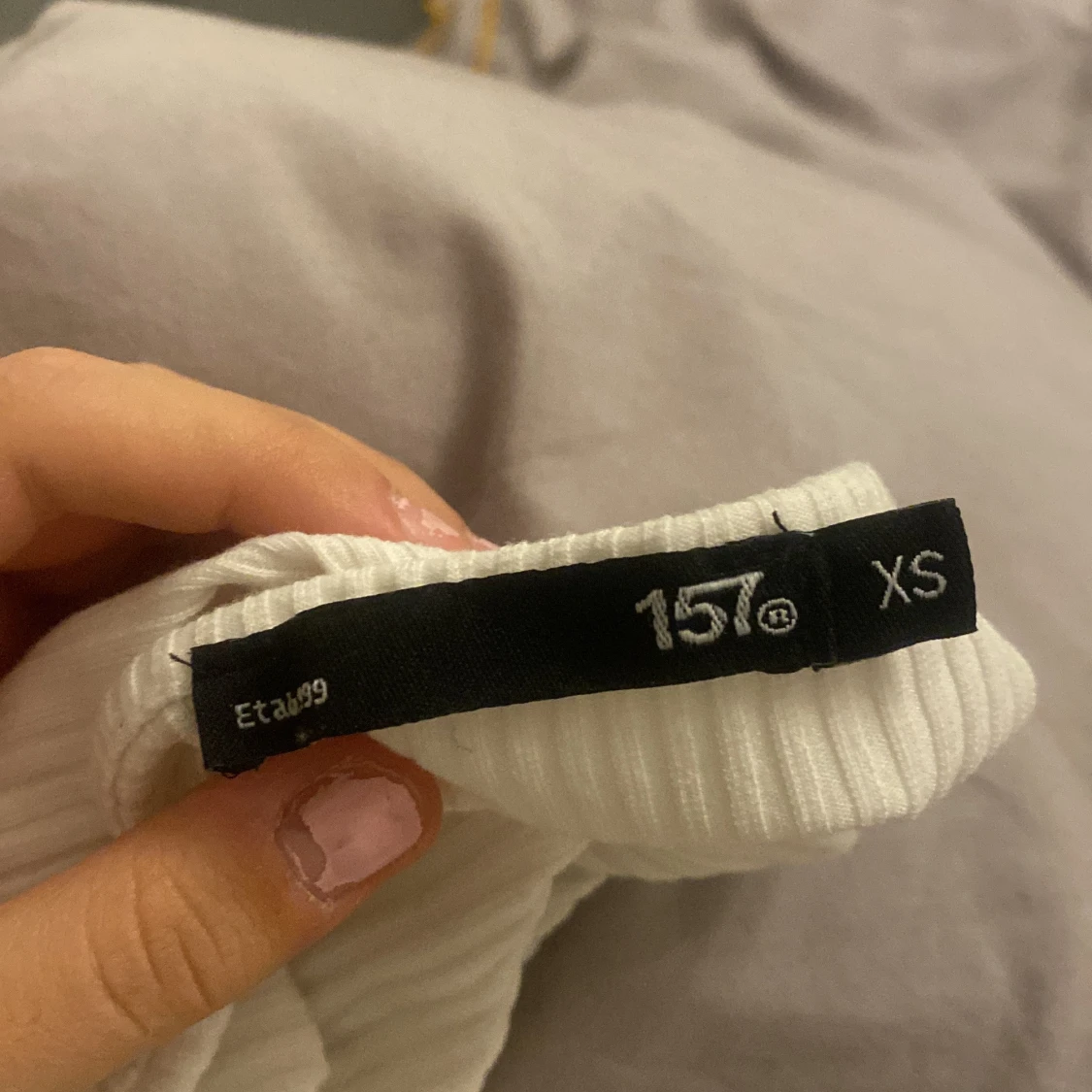 Vit ribbad långärmad tröja 157 - 1