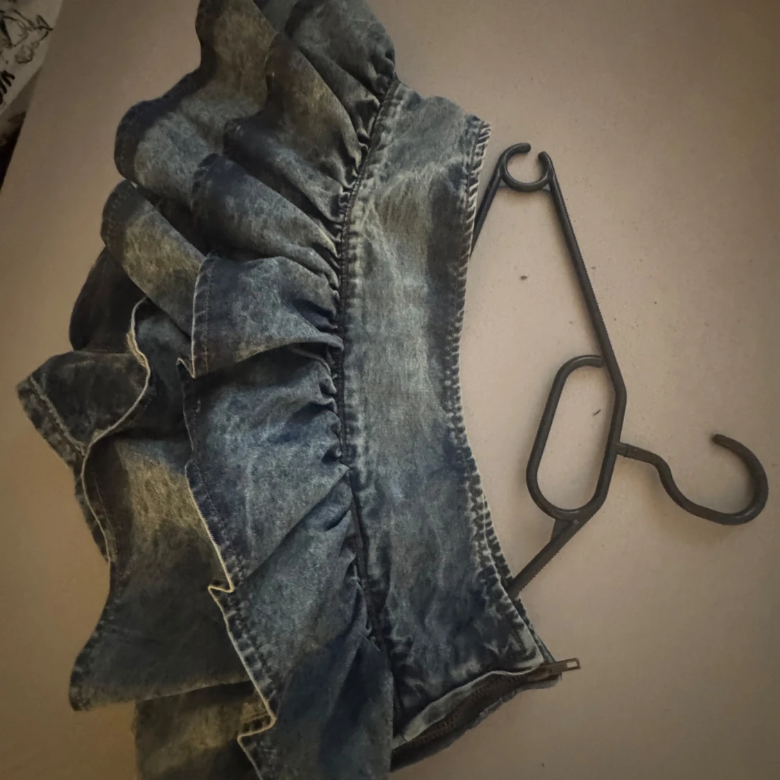 Volangkjol med inbyggda jeans - 1