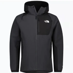 The north face vindjacka/skaljacka - Säljer då jag använt den fåtal gånger så den kommer knappt till användning. Storlek M 