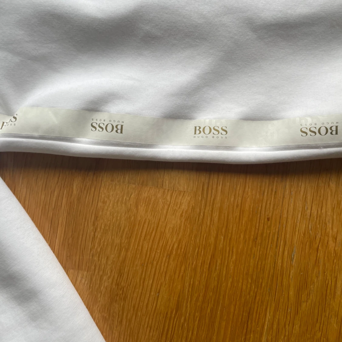 Vit sweatshirt från Hugo Boss - 2