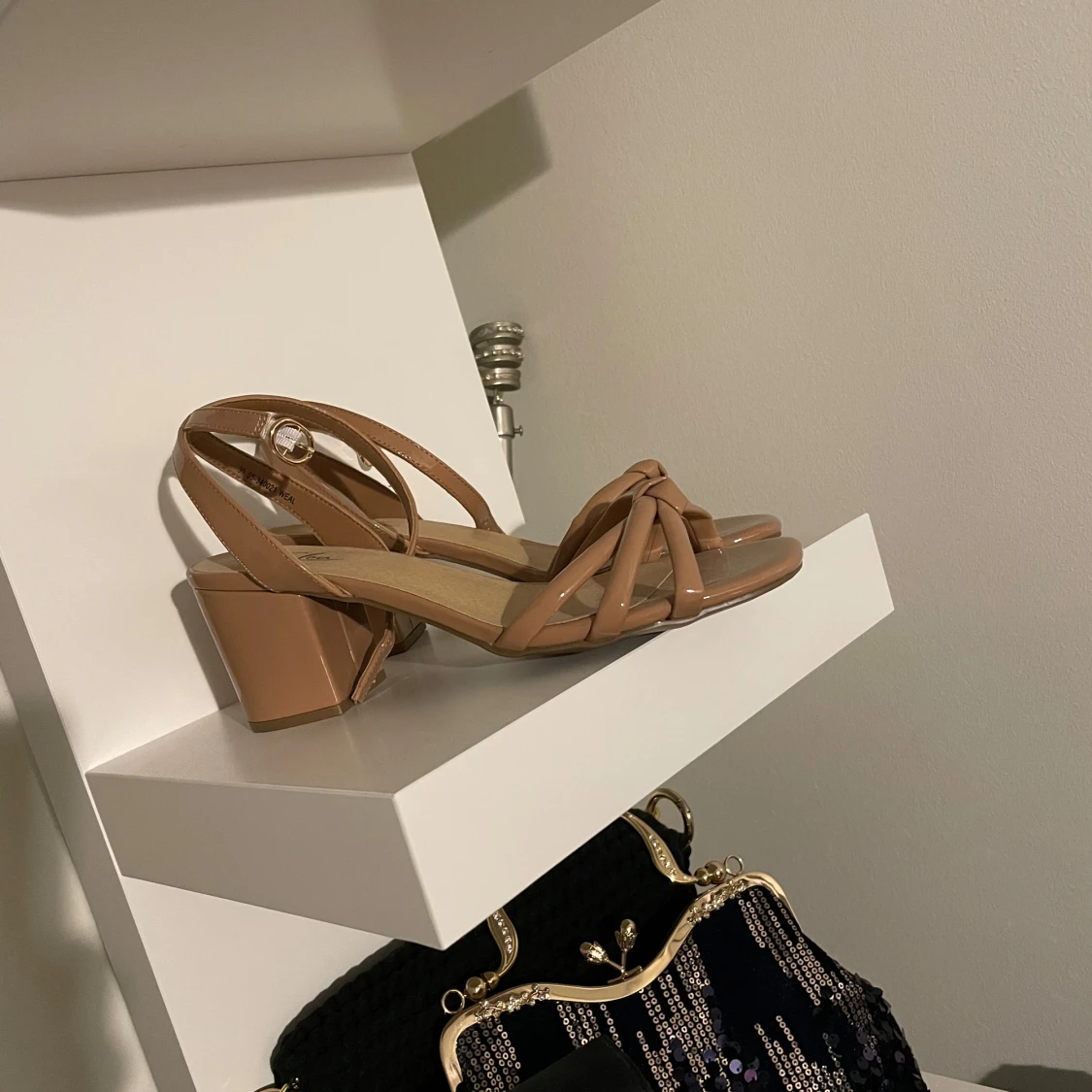 Beiga klackskor  - 1