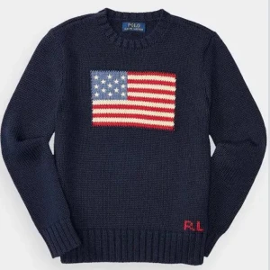 Mörkblå stickad tröja Polo Ralph Lauren - Snygg mörkblå stickad tröja från Polo Ralph Lauren!!🙏🏽