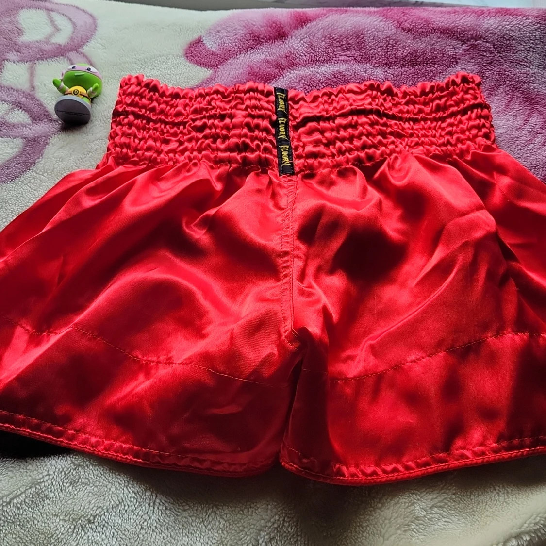 Röda Muay Thai shorts från Fluory - 1