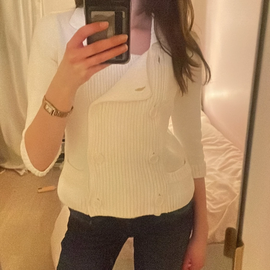 Vit stickad kofta från Jumperfabriken