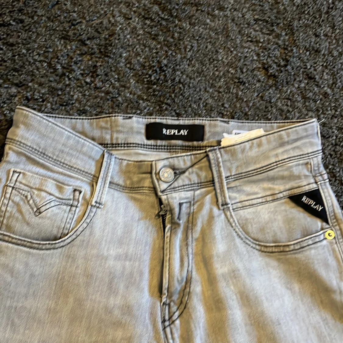 Grå jeans från Replay - 2