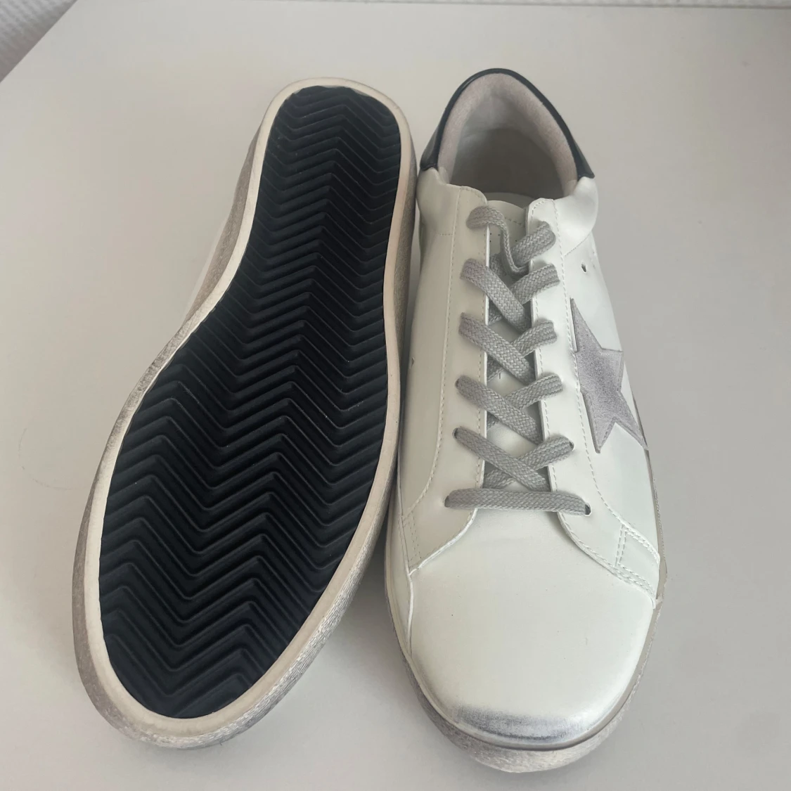 Vita skor - 2