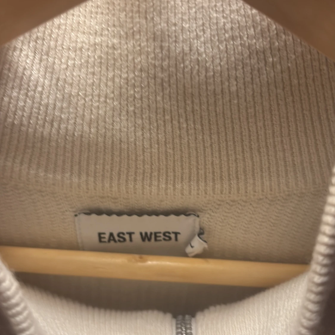 Vit ribbad tröja från East West - 1