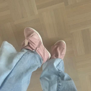 Skor med kilklack - jätte snygga skor med kilklack 