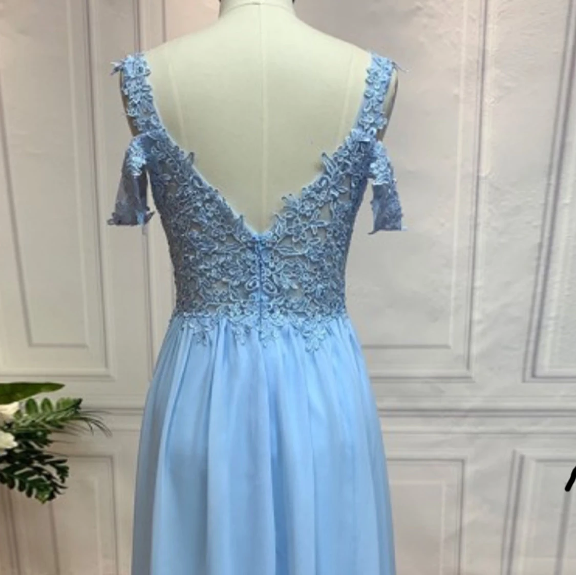 Blå balklänning - 1