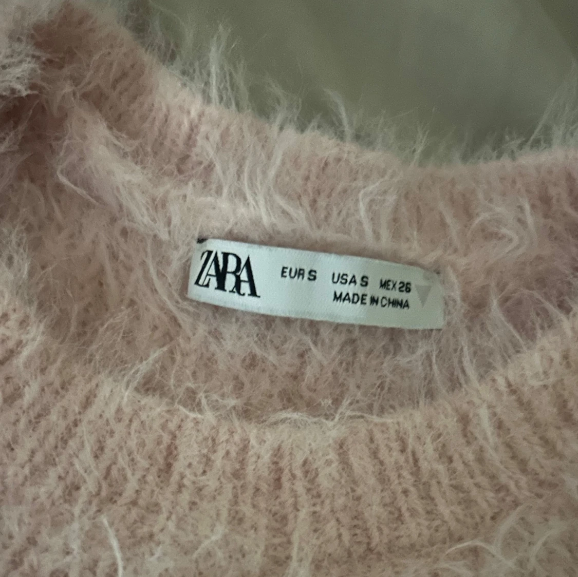 Ljusrosa fluffig stickad tröja Zara - 2