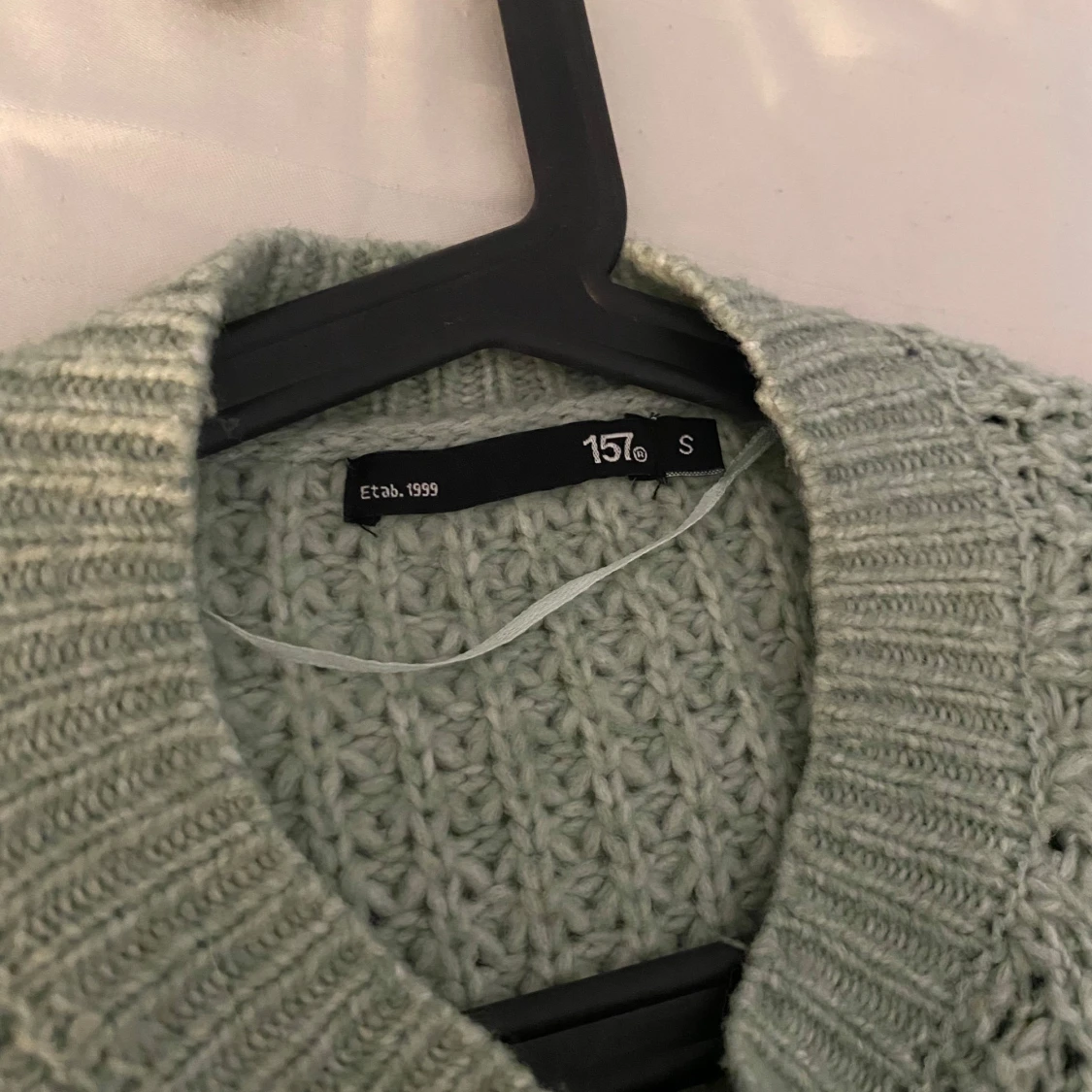 Ljusgrön stickad tröja från 157 - 1