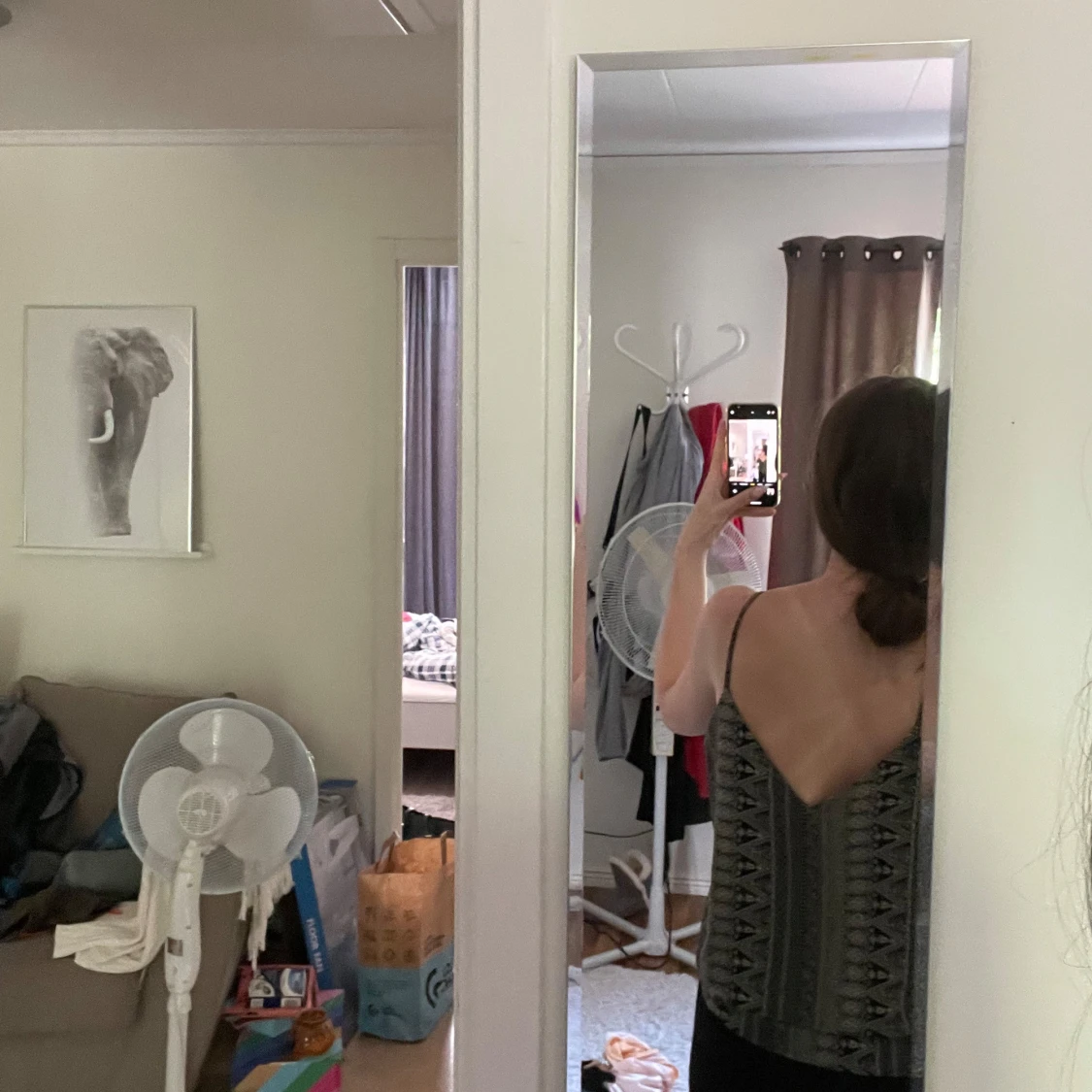 Svart och vit mönstrad linnetopp - 1