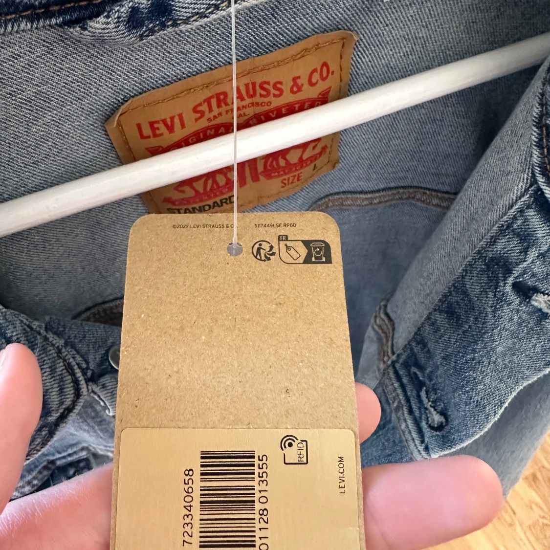 Levi's ljusblå jeansjacka L - 2