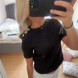Topp - snygg topp/tshirt som knappt är använd men så fin💕