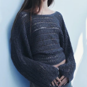 Slutsåld tröja från Zara - Aldrig använt, säljer den för att den är för stor för mig ☺️