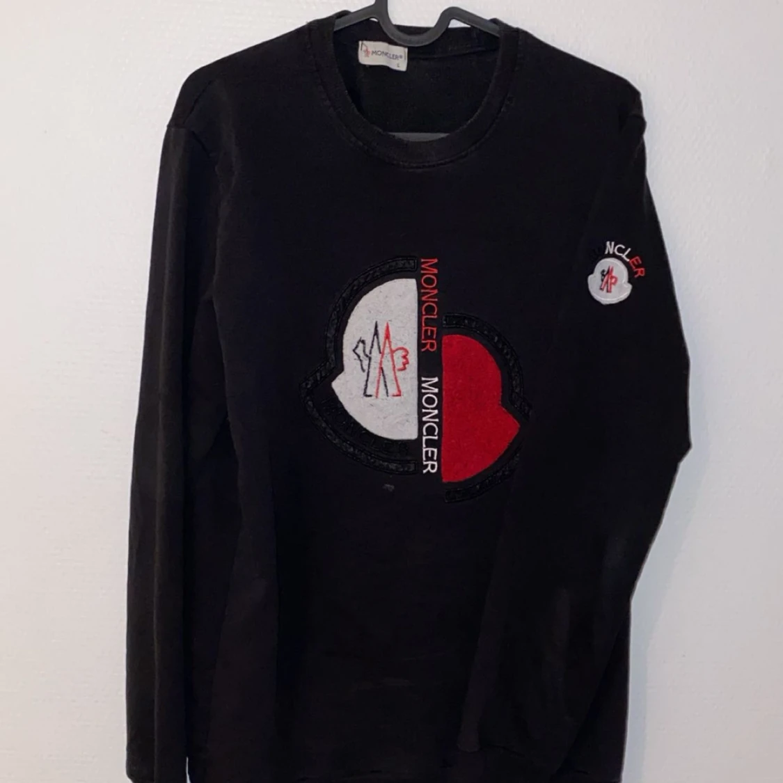 Svart långärmad tröja från Moncler