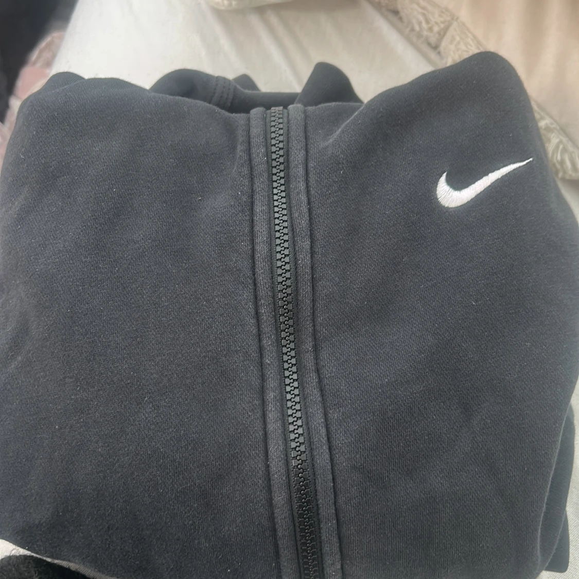 Svart hoodie från Nike