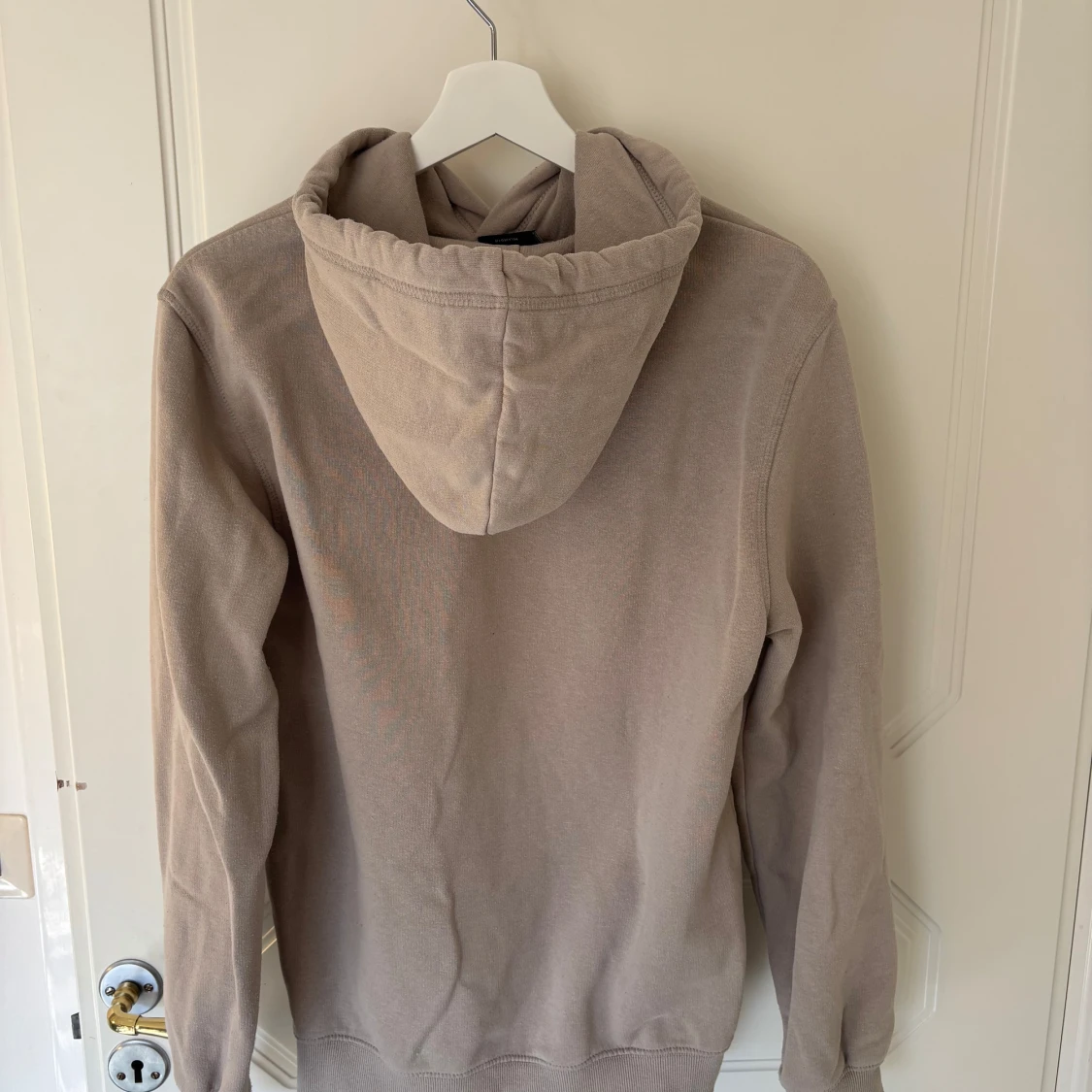 Beige hoodie från H&M - 1