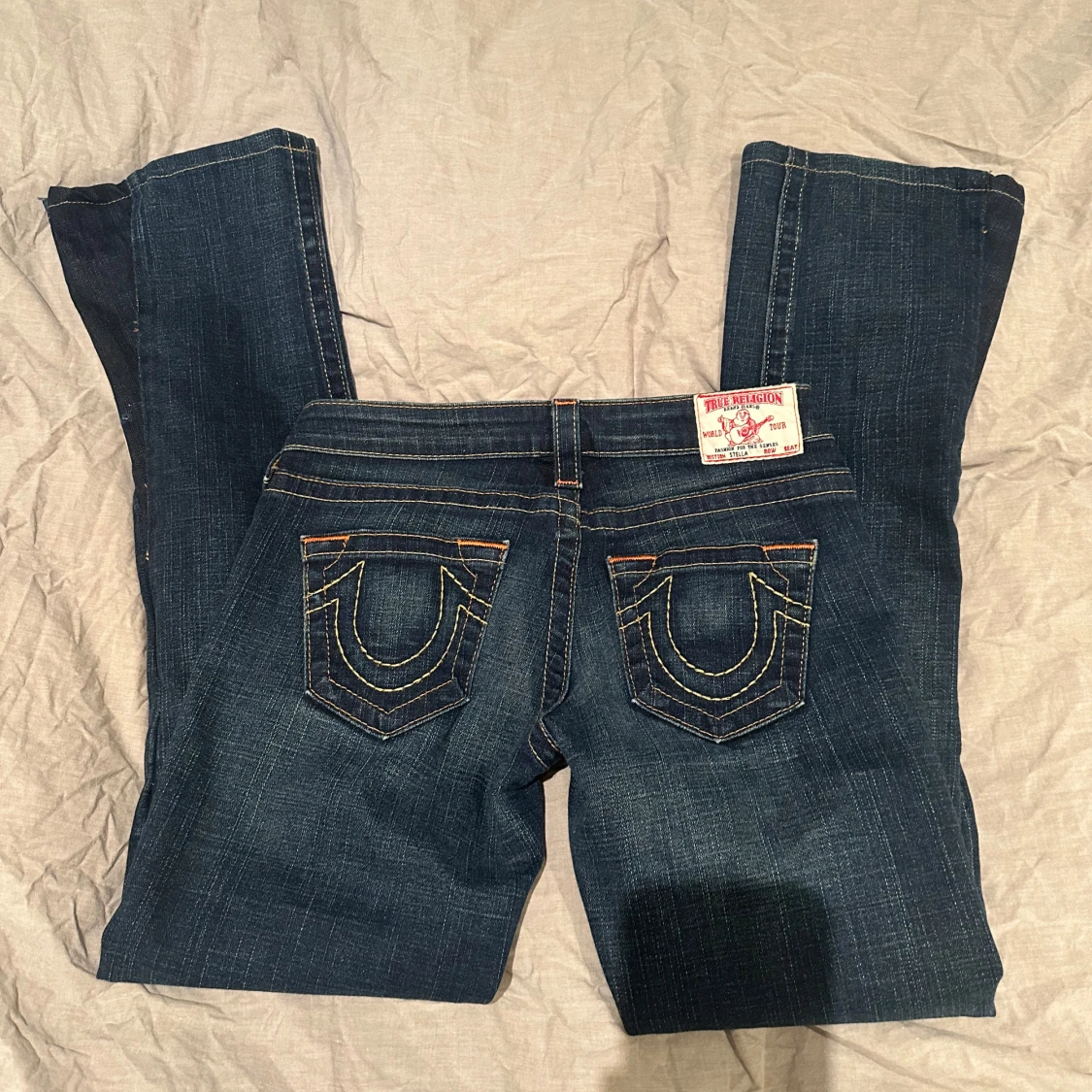 Mörkblå jeans från True Religion - 1