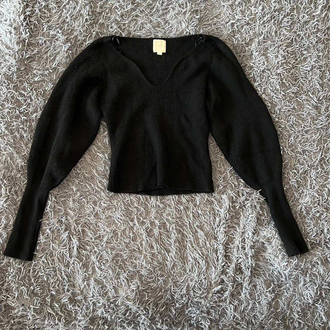 Svart ribbad stickad tröja H&M 