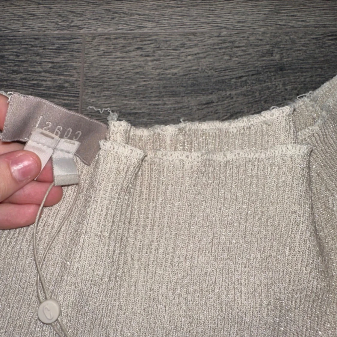 Glittrig offshoulder topp från Coast - 2