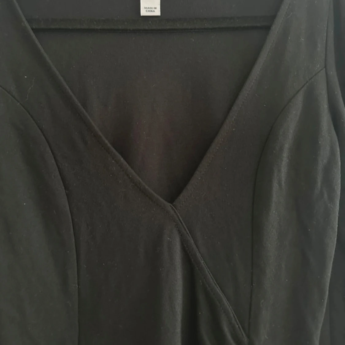 Svart långärmad klänning - 2