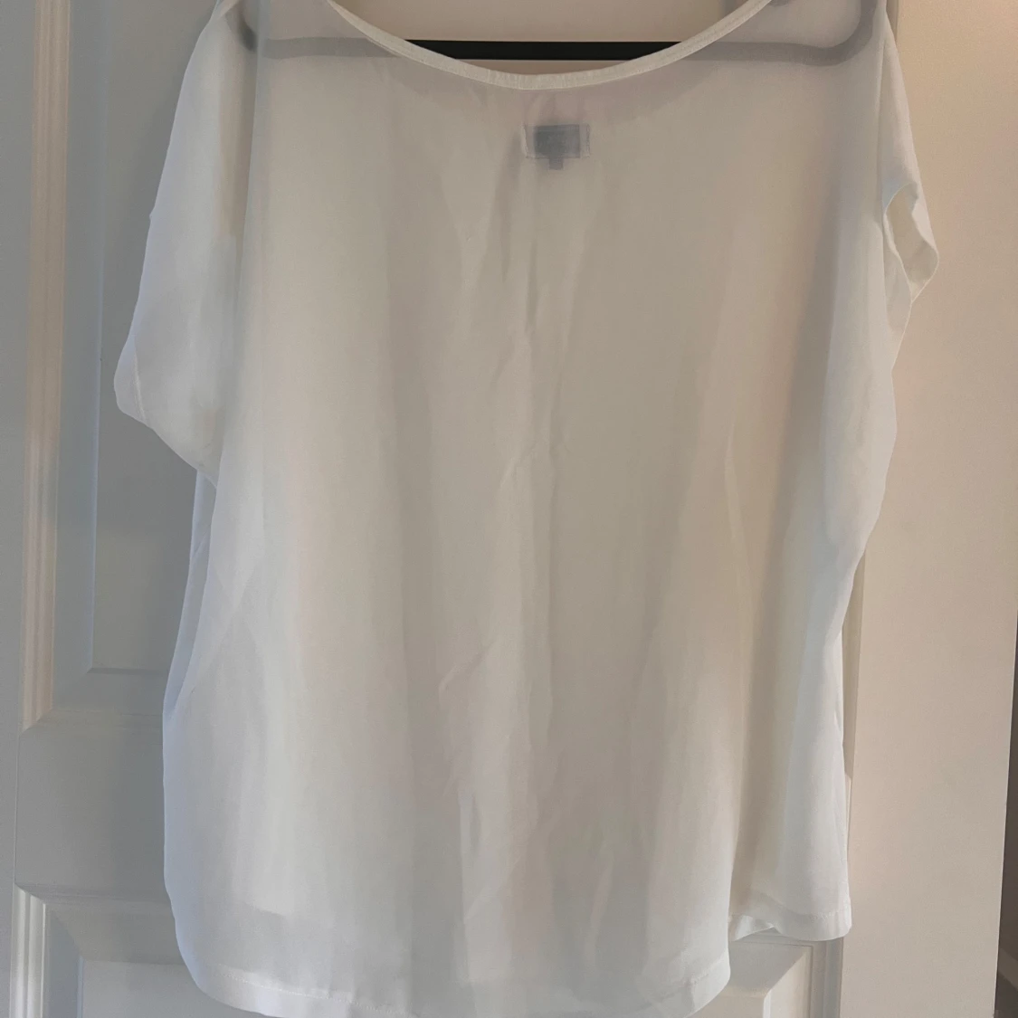 Vit t-shirt från Crocker Apparel - 4