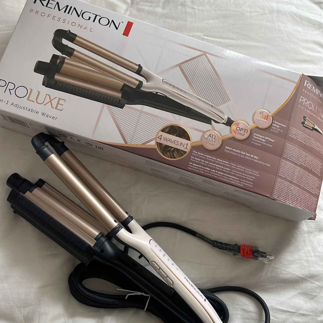 Remington ProLuxe 4-in-1 Waver - 2