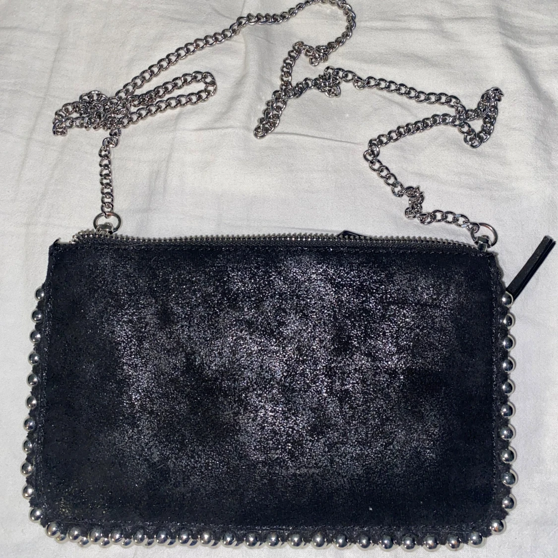 Svart axelväska med kedja från Zara - 2