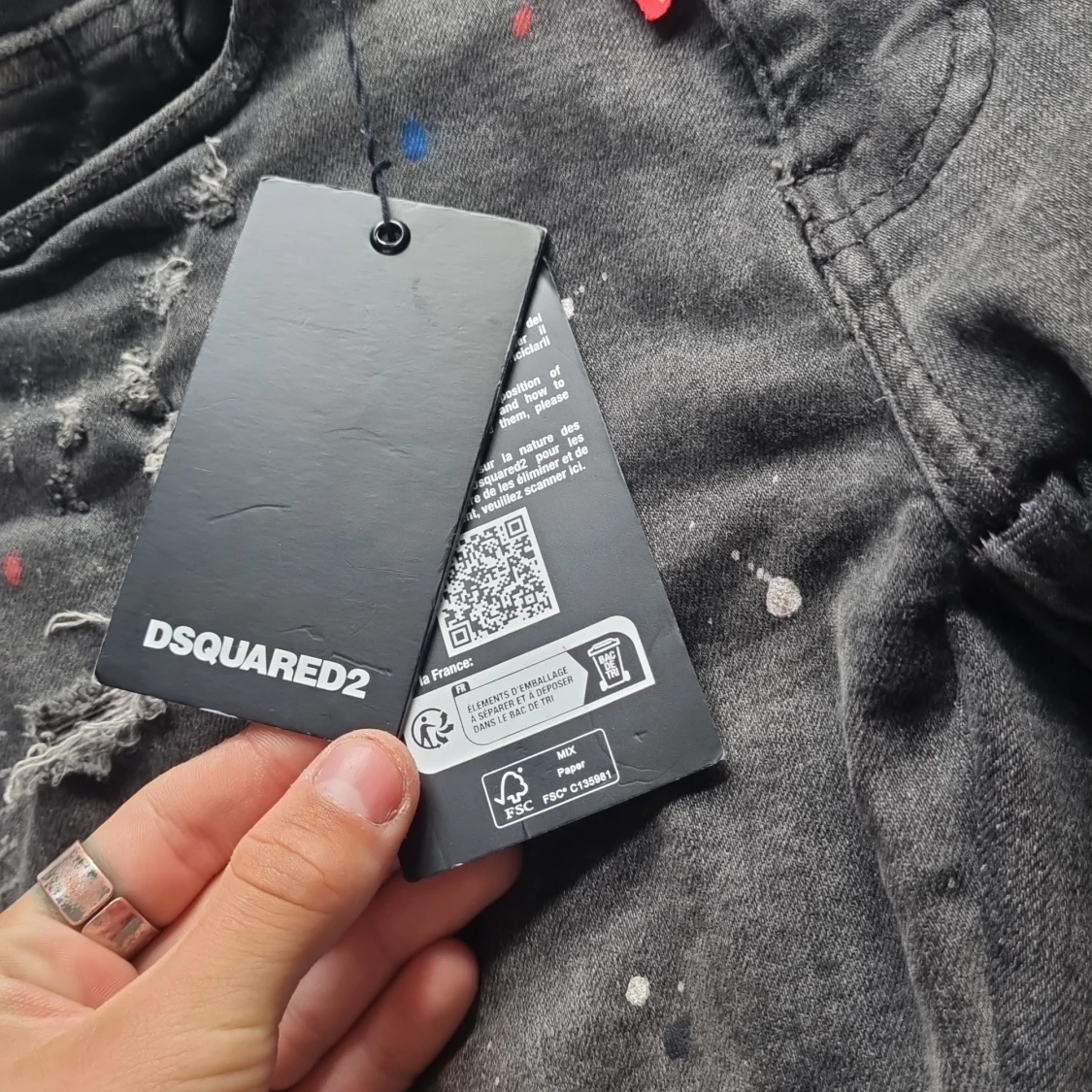 Svarta distressed jeans - 2