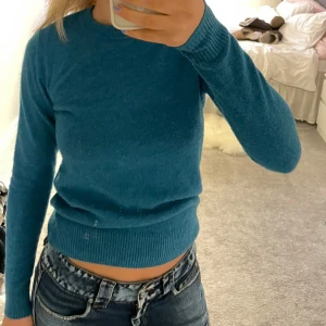 Kashmir tröja - Mysig blå kashmir tröja, storlek S🤩