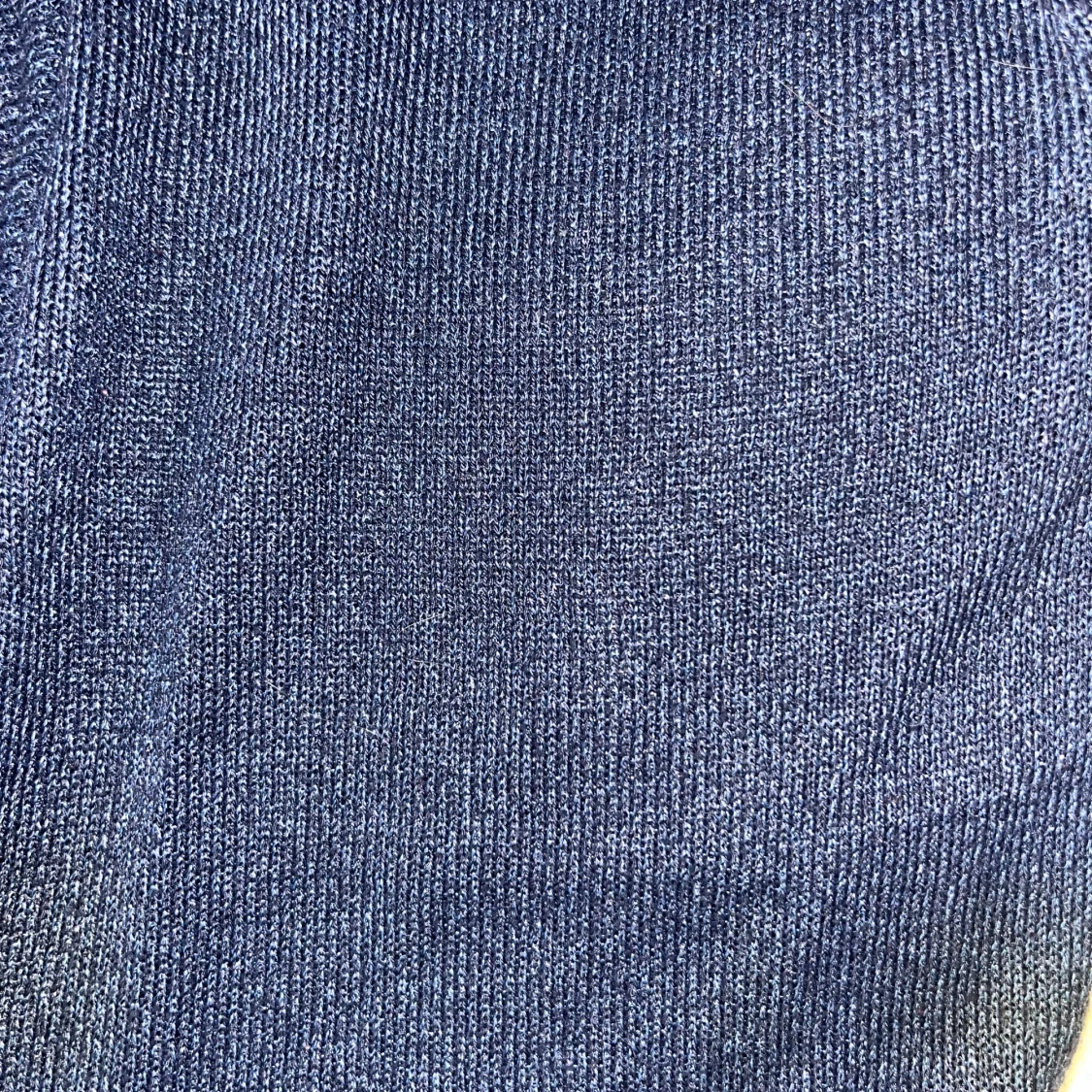 Mörkblå glittrig kofta  - 2