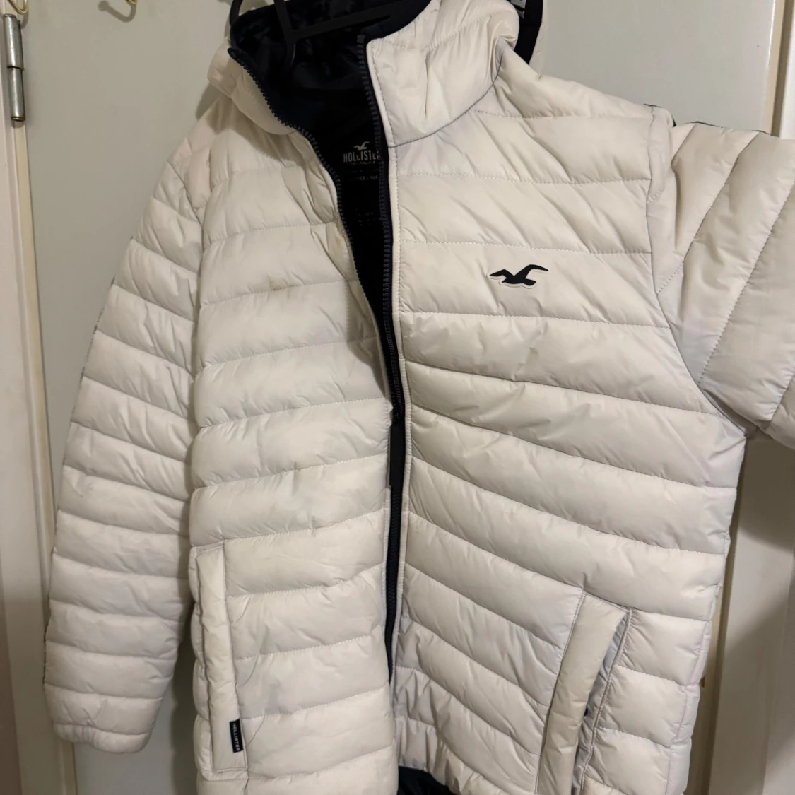 Vit pufferjacka från Hollister M - 1