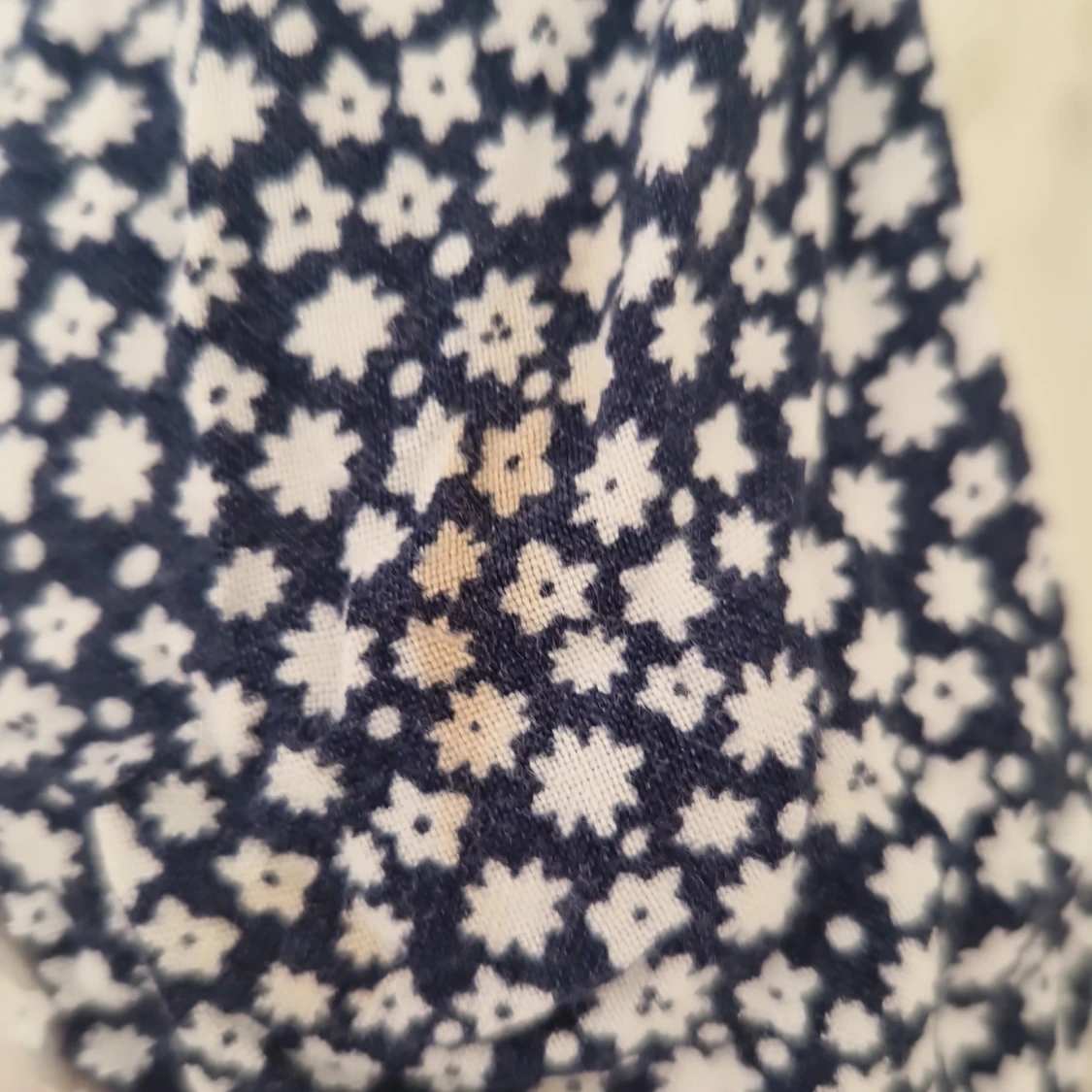 Blåa blommiga byxor  - 4