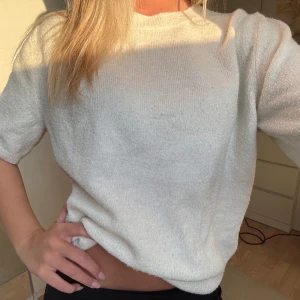 stickad t shirt - superfin till hösten och skolan