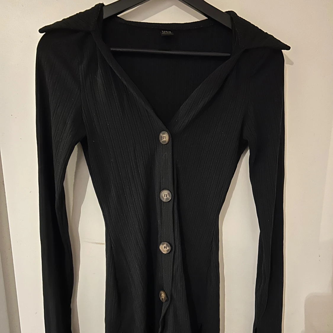 Svart långärmad tröja 