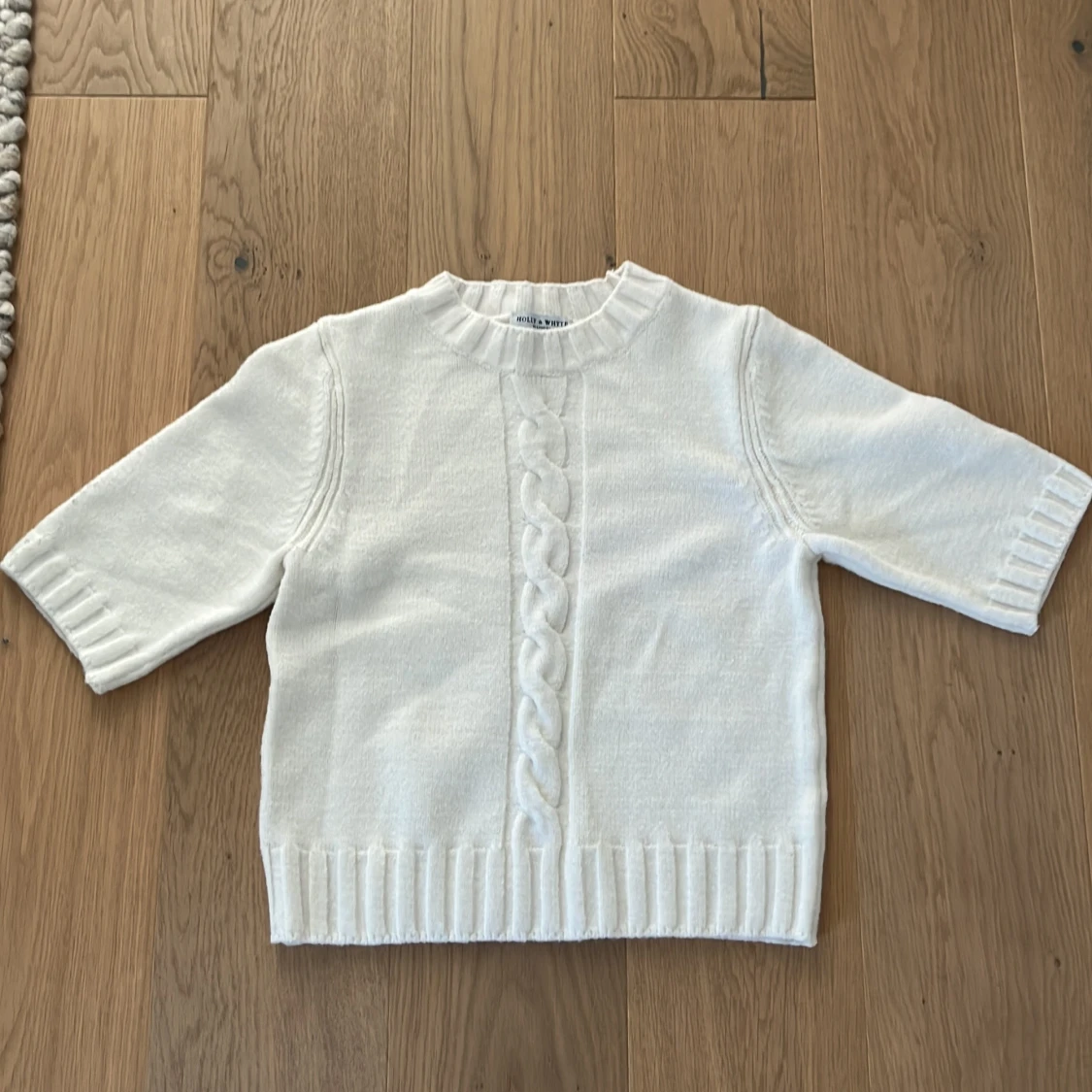 Vit stickad tröja Holly & Whyte