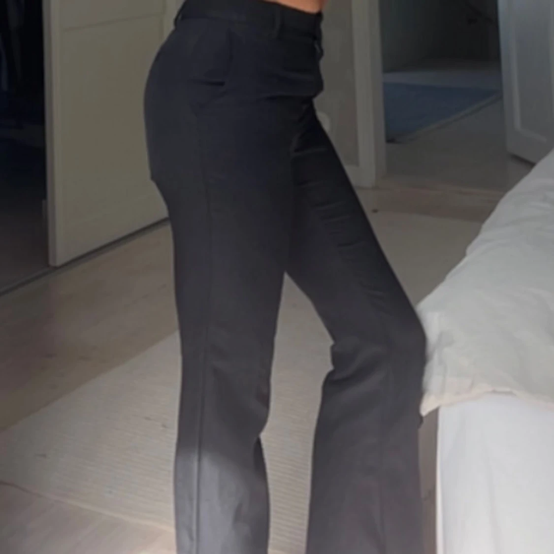 Svarta bootcut kostymbyxor - 2